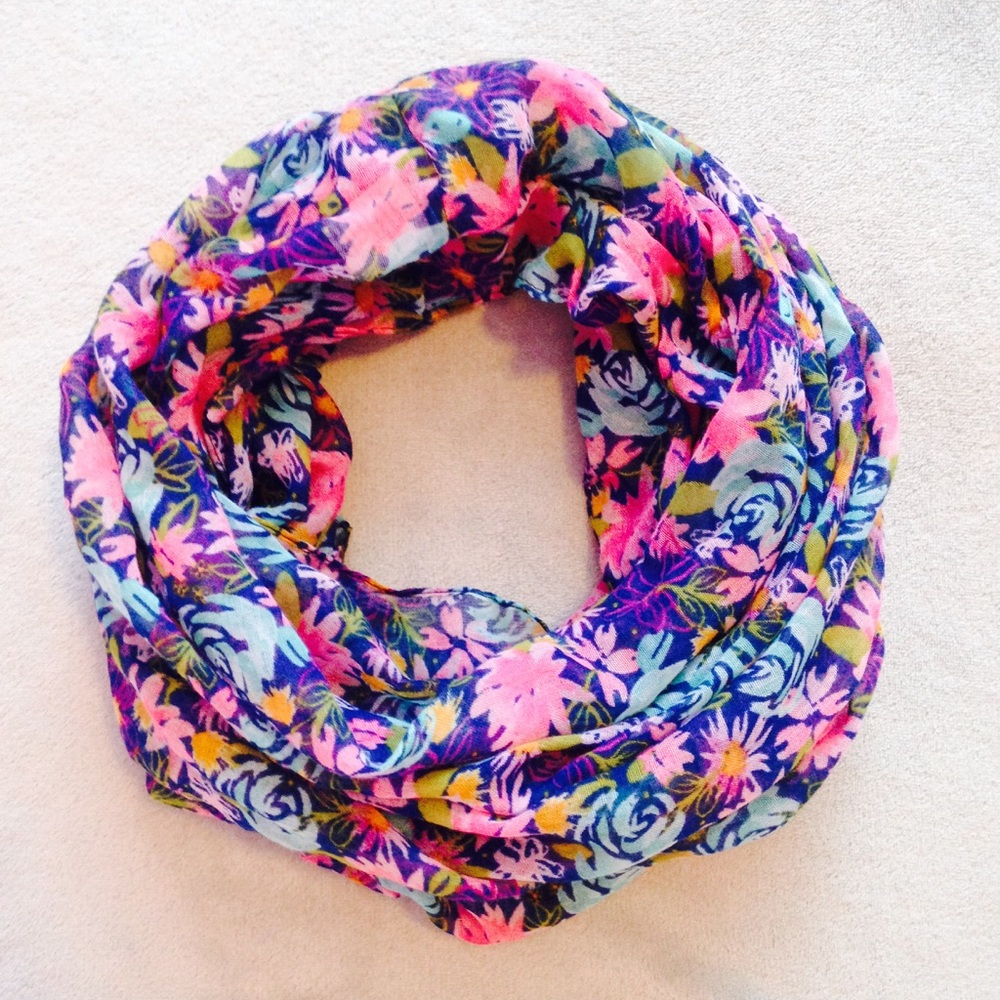 Multi Color Flower Pattern Scarf